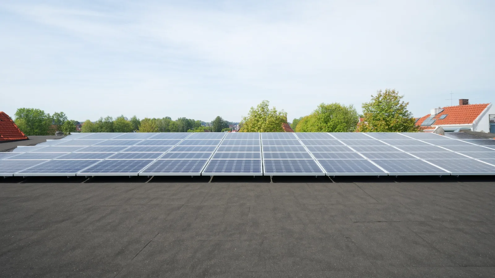 Zonnepanelen op bitumen dak bevestiging: welk merk in