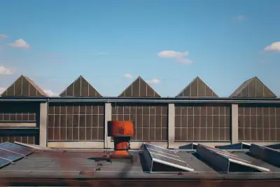 Zonnepanelen degradatie: hoeveel vermogen verliest u?