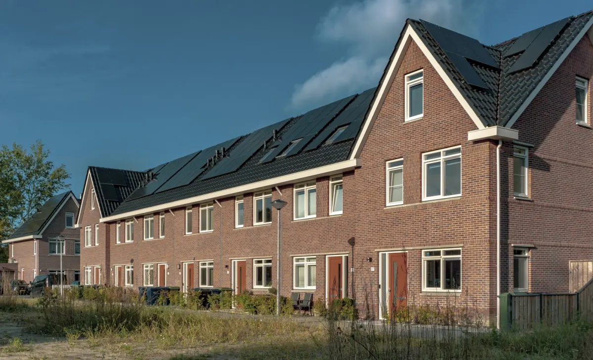 Zonnepanelen hellingshoek 30 graden opbrengst: welk