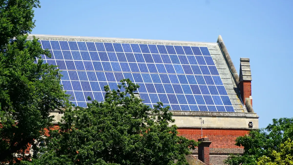 Zonnepanelen jaren 70 woning welk merk past het best?
